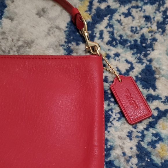 Coach Large Wristlet 25 Clutch Handbag Red/Gold - Picture 4 of 9